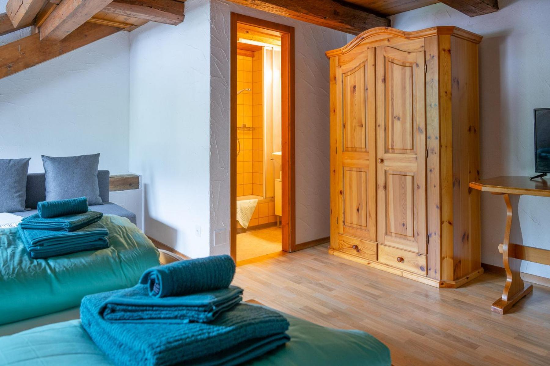 Chrona Bed & Breakfast Jenaz Δωμάτιο φωτογραφία