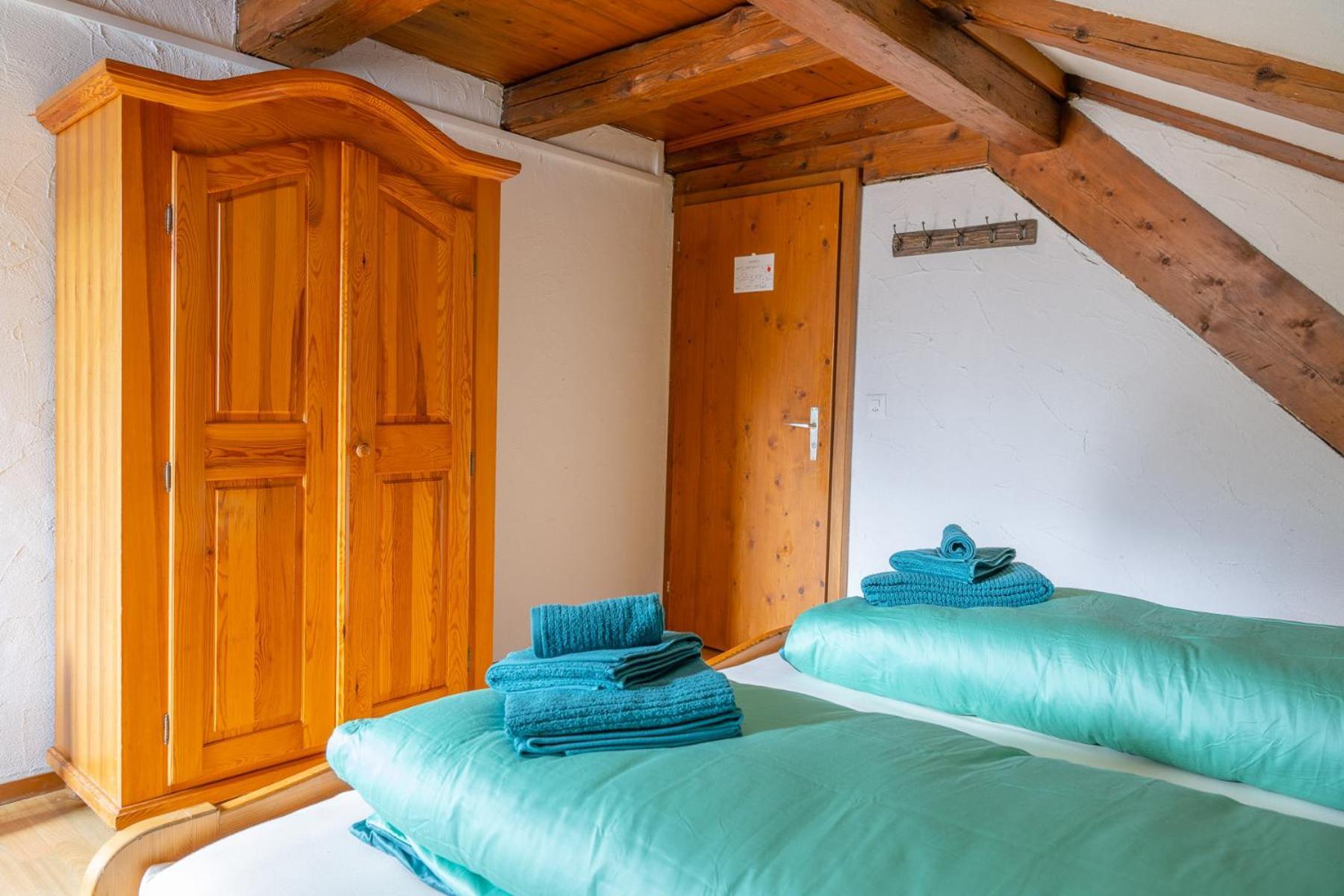 Chrona Bed & Breakfast Jenaz Δωμάτιο φωτογραφία